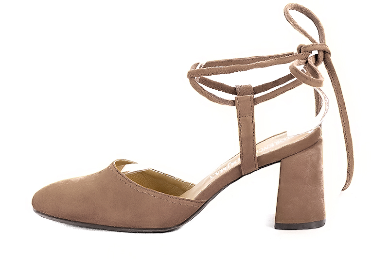 Biscuit beige women's open back shoes, with crossed straps. Round toe. High flare heels. Profile view - Florence KOOIJMAN